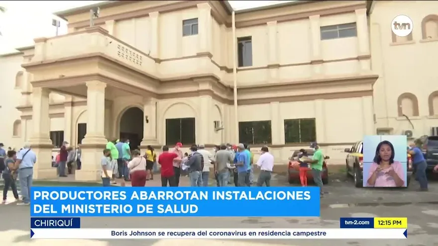 Productores abarrotan el Minsa en Chiriquí para solicitar sello de salvoconductos