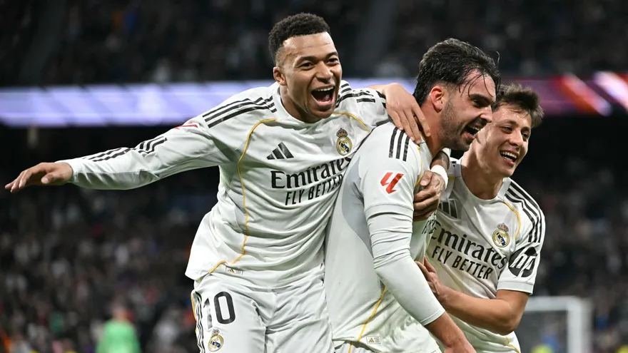Jugadores del Real Madrid celebran