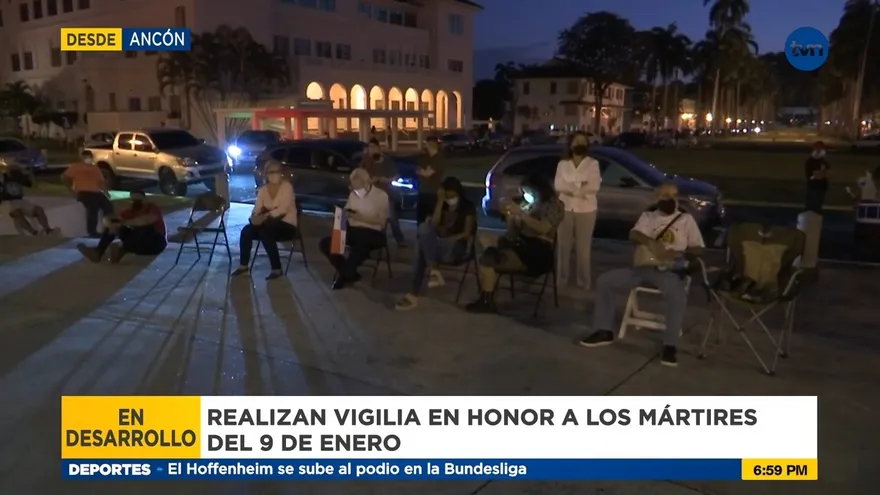 Realizan vigilia en honor a los mártires del 9 de enero