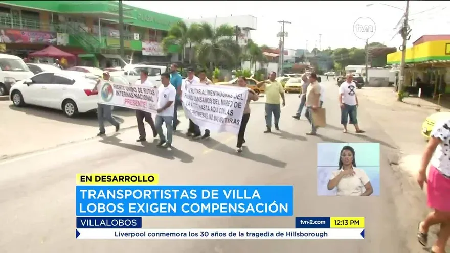 Transportistas de Villalobos protestan por operación de Metrobús