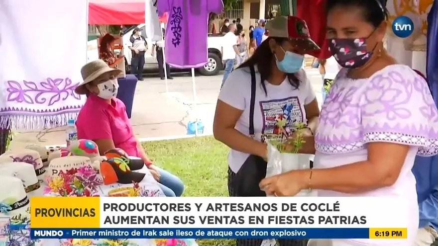 Artesanos venden sus productos durante fiestas patrias en Penonomé