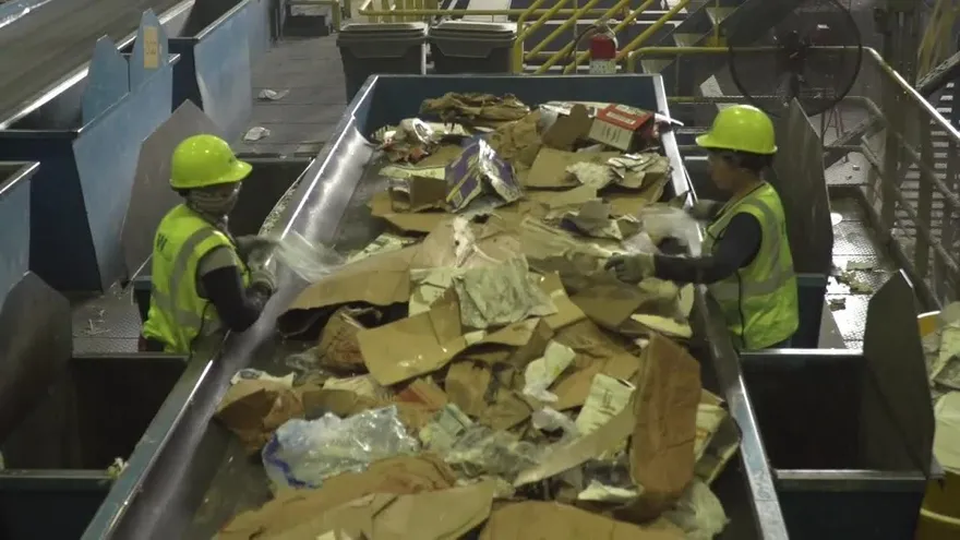El reciclaje se acumula en EEUU, China no lo quiere más
