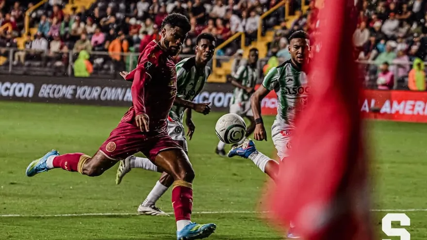Saprissa Claims Late 2-1 Victory Over Alianza FC in Copa Centroamericana