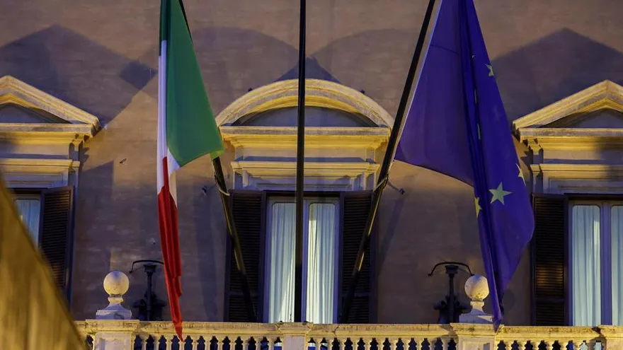 Vista de Palacio Montecitorio, en Roma, donde se están llevando a cabo las consultas para la formación de un nuevo gobierno en Italia.