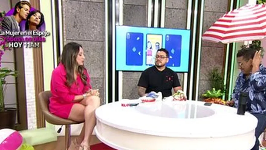 El artista panameño Orlando García diseñó y regaló botines a Messi