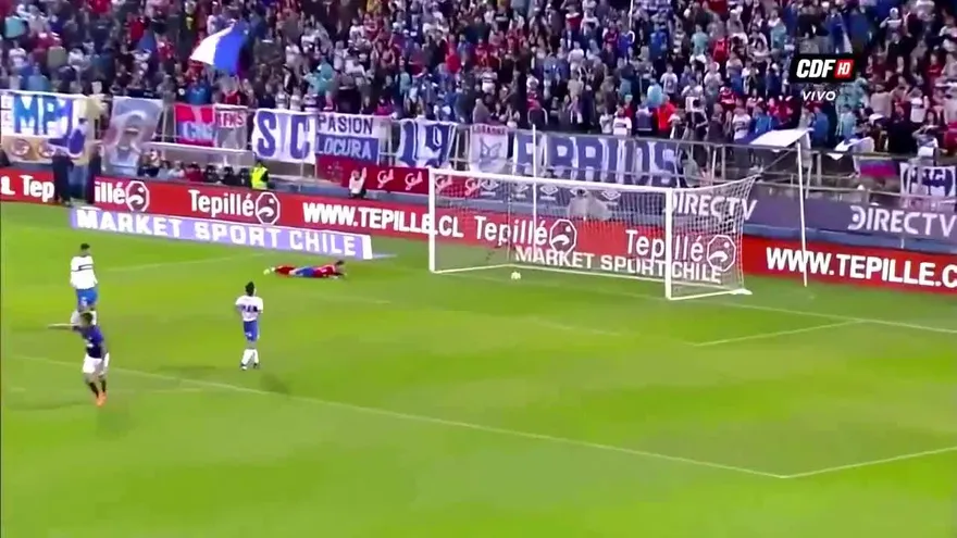 Gol de Gabriel Torres ante la U Católica