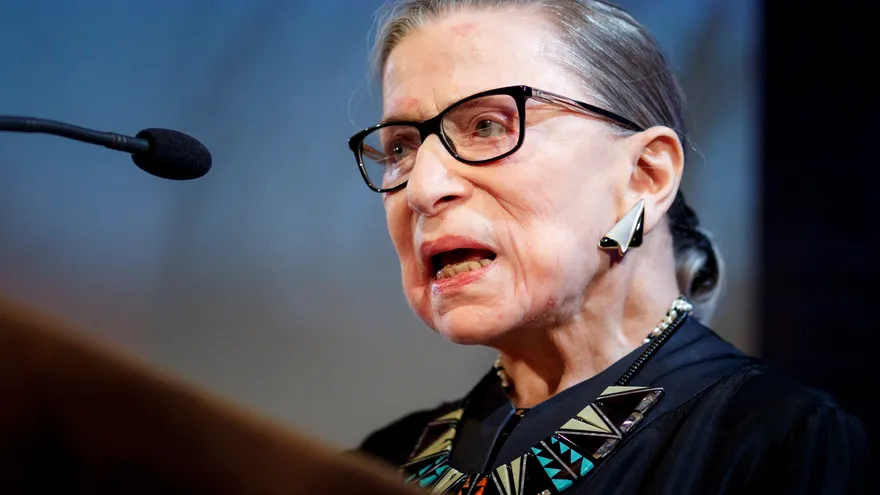Jueza del Supremo estadounidense Bader Ginsburg se fractura tres costillas.EFE