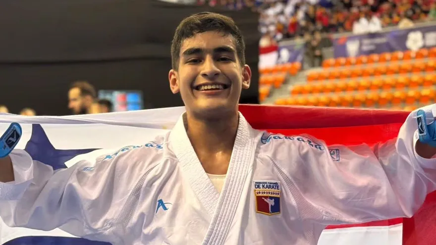 Ian Mata le da a Panamá una medalla histórica en Mundial de Karate
