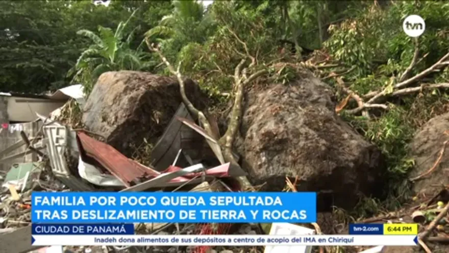 Familia por poco termina sepultada mientras dormía