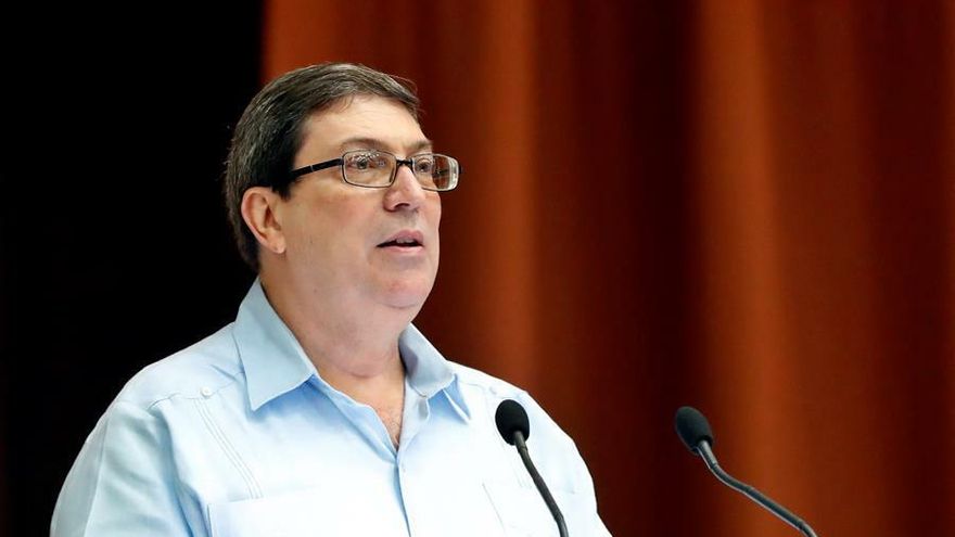 El ministro cubano de Exteriores, Bruno Rodríguez, habla durante la inauguración del evento Mundial de Solidaridad con Cuba llamado “Encuentro Antimperialista de Solidaridad por la Democracia y contra el Neoliberalismo”, este viernes en el Palacio de Convenciones, La Habana (Cuba).