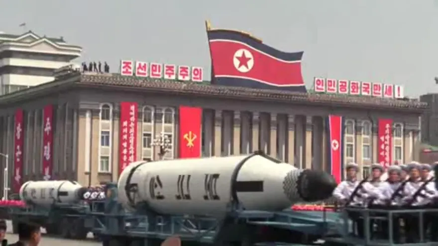 Pyongyang celebra aniversario militar