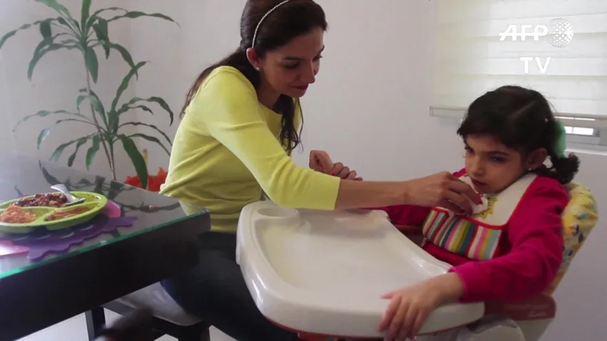 La niña que da alas a la marihuana medicinal