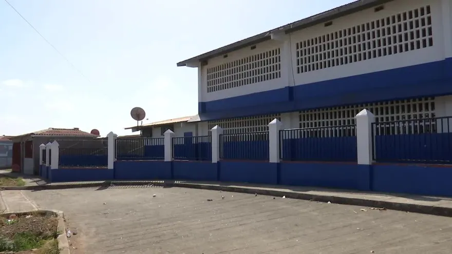 Año escolar iniciará en medio de incomodidad por escuelas en mal estado