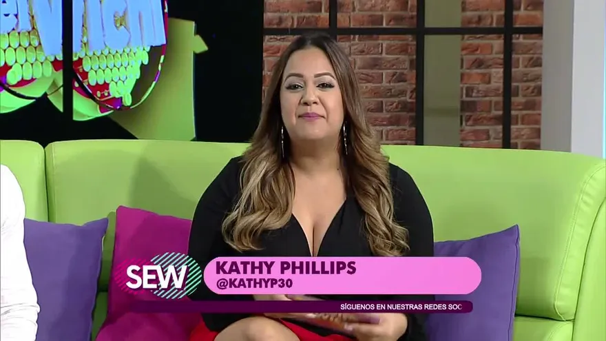 ¡ROUSS SE LANZA A DIPUTADA!