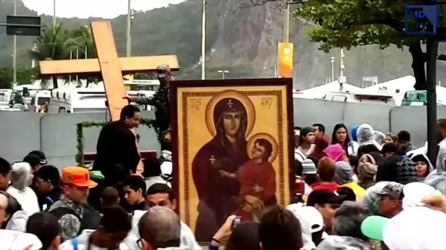 El “Ícono de la Virgen” que acompaña a la “Cruz Peregrina”
