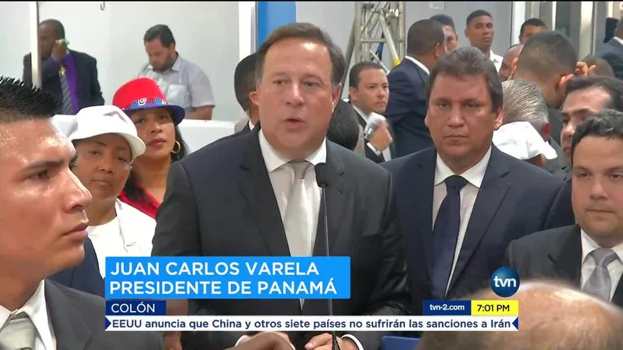 Presidente hace un llamado a pandilleros durante actos en Colón