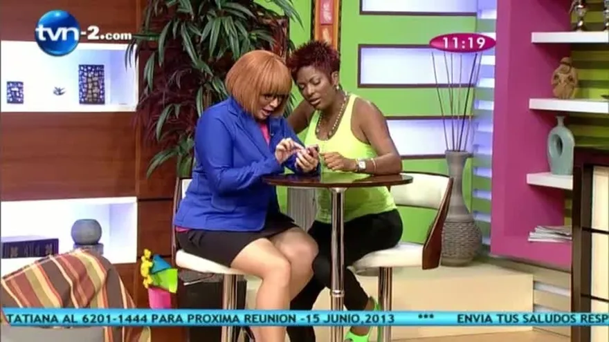 Lorité y Wyznick cambiando las caras de TVN en Photoshop