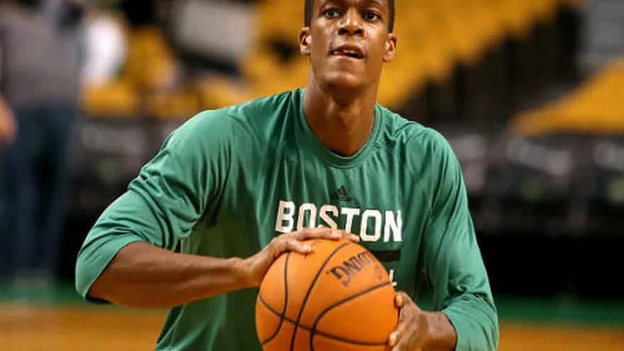 Rondo aún en duda para primer partido de Celtics