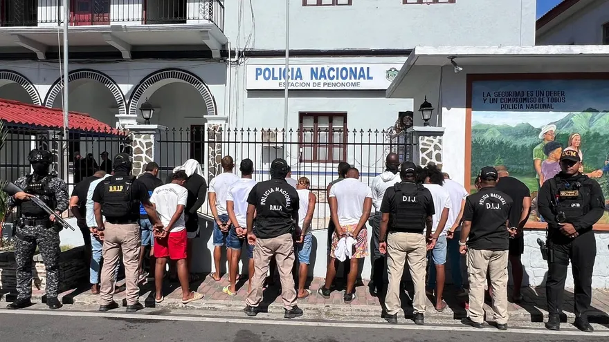 Los capturados fuera de la Policía en Penonomé