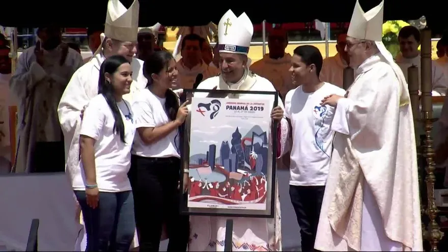 Se entrega afiche oficial de la JMJ 2019 durante la Cita Eucarística