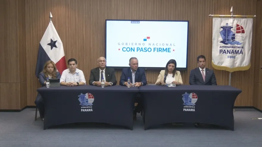 Voceros del Gobierno en el tema de los puertos