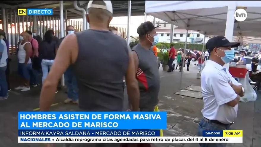 Asistencia masiva al Mercado de Mariscos