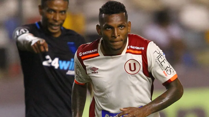 Venderían al panameño Alberto Quintero por una cifra millonaria