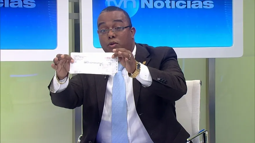 Eduardo Pinnock, Vocero de El Rinconcito Colombiano