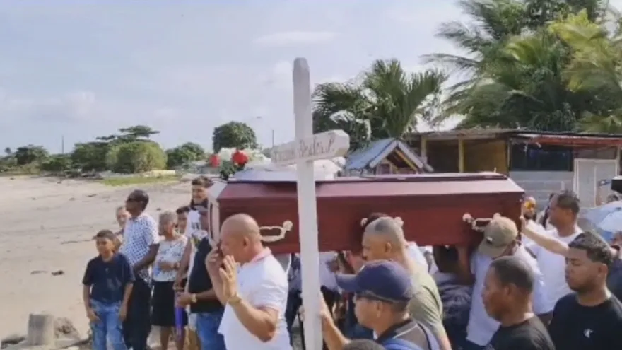 Puerto Caimito despide a tripulante de “Anchovetas II”