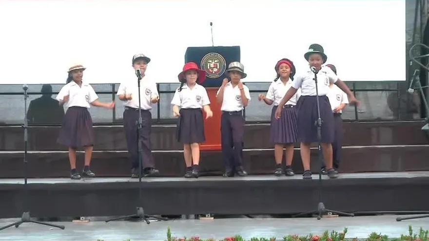 'Panamá Bilingüe' envía a docentes y estudiantes a capacitarse en el extranjero