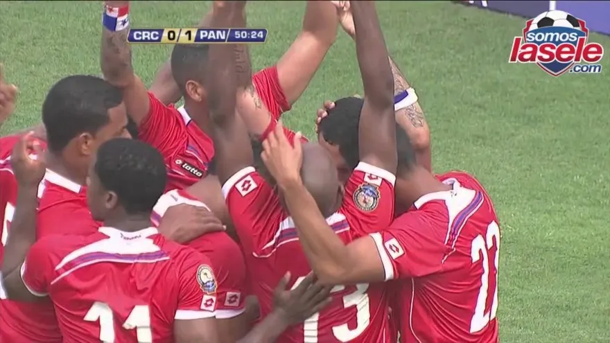 Gol del 'Súper Ratón' Blas Pérez la ventaja para Panamá 0-1 sobre Costa Rica