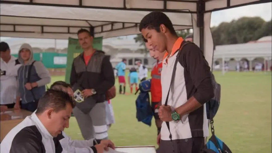 La Mamá del 10 Capítulo 9