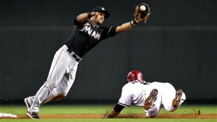 MLB: Diamondbacks 3, Marlins 2; Lee falló cuatro veces