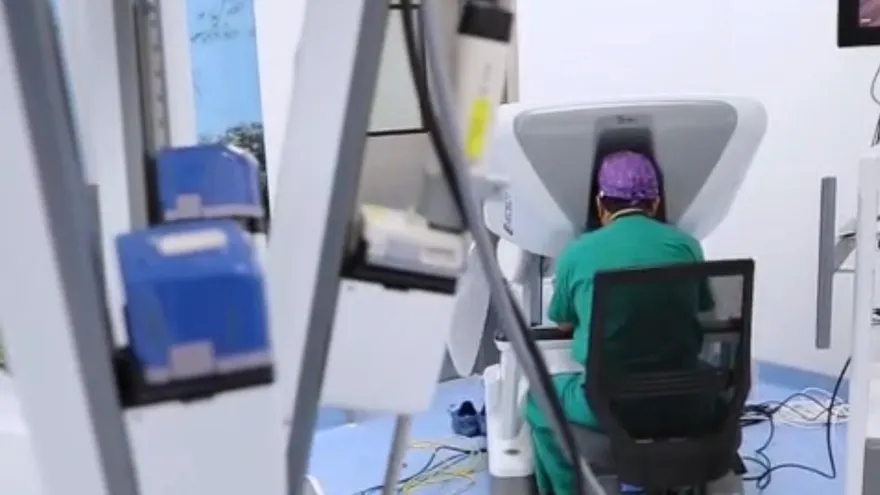 CSS instala primer equipo de cirugía robótica en la Ciudad de la Salud
