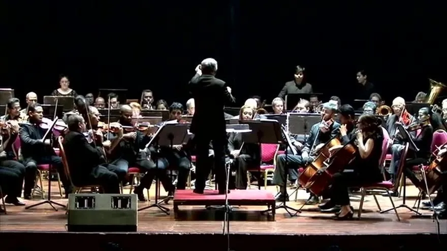 Orquesta Sinfónica Nacional celebra aniversario en medio de carencias