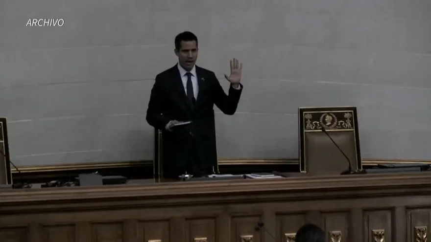 Oposición ratifica a Guaidó como “encargado de la presidencia de Venezuela”