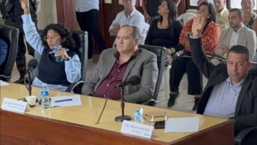 Jorge Montenegro Vallarino, representante de David Cabecera