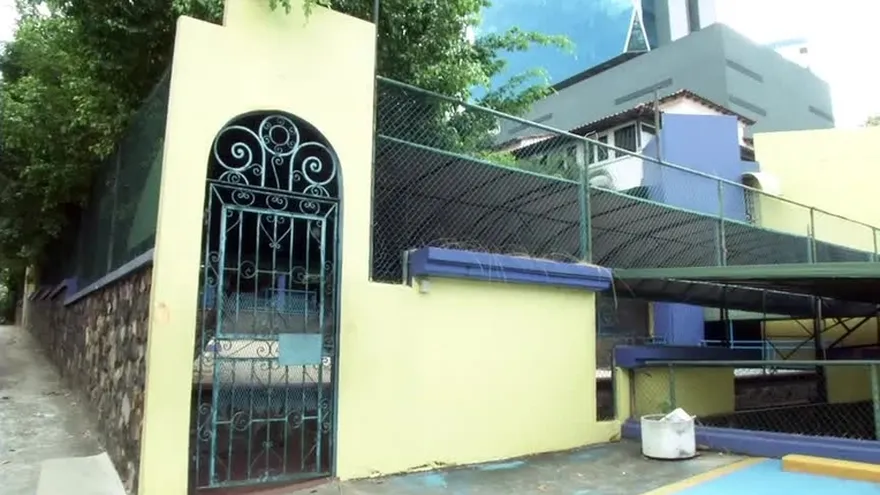 Se evalúa proyecto que apoye a estudiantes particulares