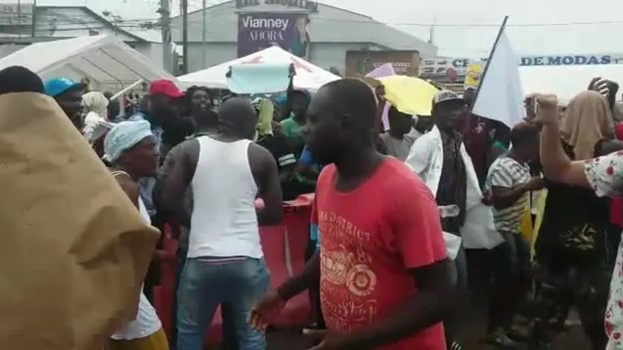 Migrantes africanos se niegan a ir albergue en Costa Rica