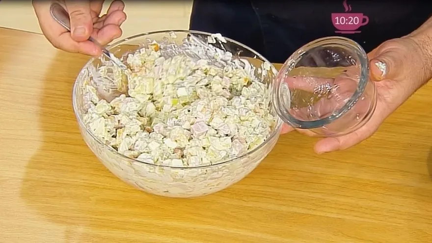 Ensalada rusa "olivie" por el  chef Davit Pogromski