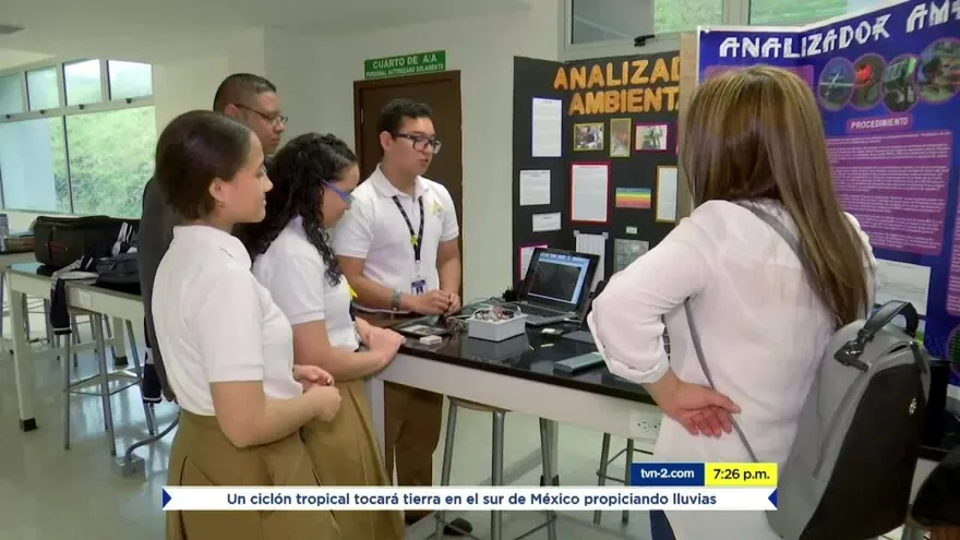 Estudiantes del IJA ganan premio en feria científica