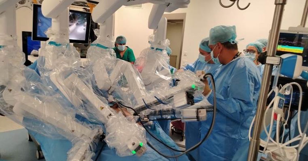 Pacientes con cáncer de próstata serán los primeros intervenidos con nuevo robot de la CSS