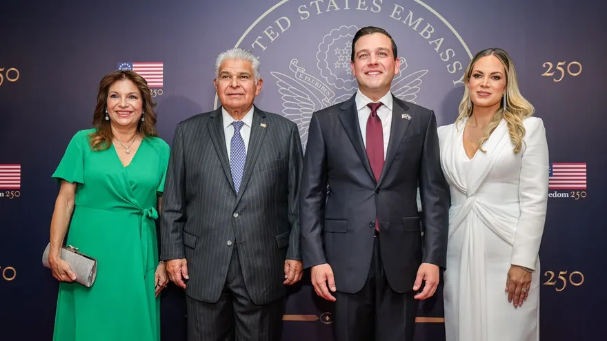 Panama president uses US Independence Day to assert Canal sovereignty