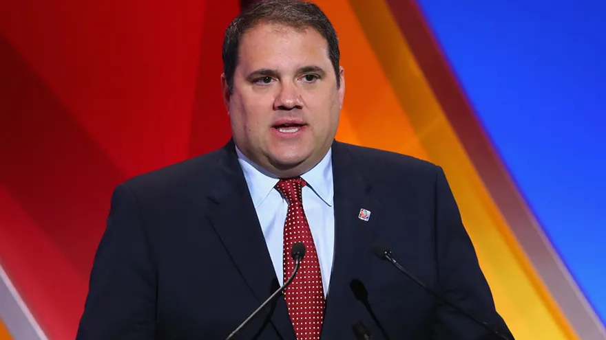 Victor Montagliani preside la Comisión de Socios
