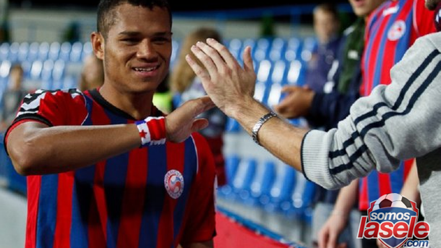 Rolando Blackburn, al Hacken de Suecia