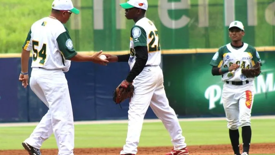 Doble jornada de Béisbol, en busca de cupos para la serie de 8