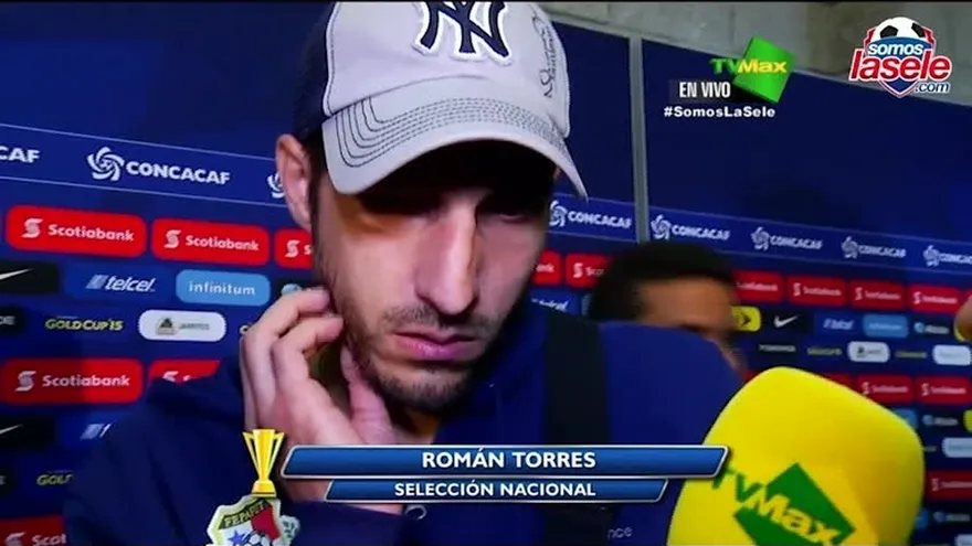 Jaime Penedo en zona mixta