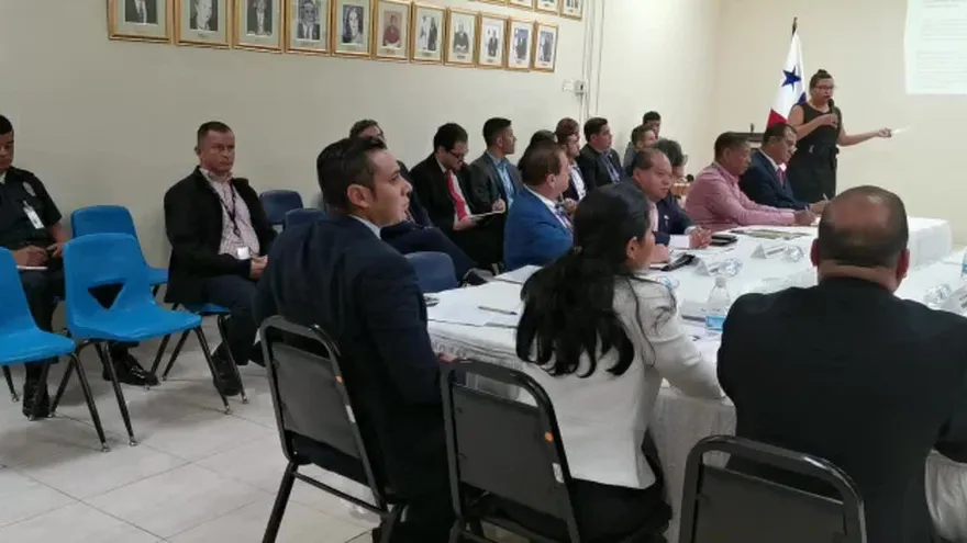 Reunión interinstitucional de ayuda a Aduanas