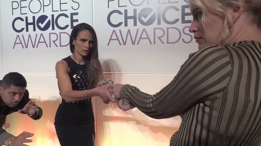 Mannequin Challenge: para los People's Choice Awards 2017
