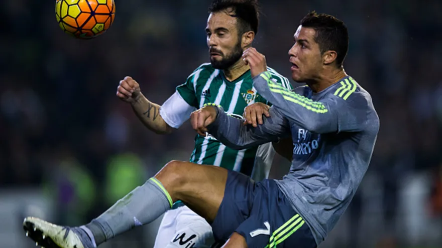 Real Betis complicó al Real Madrid en empate 1-1